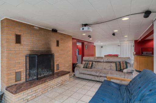 605 N Market Street, Janesville, MN 56048