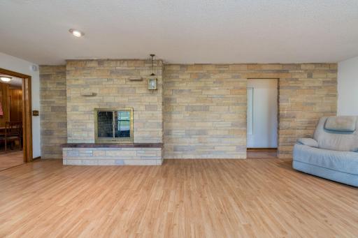 605 N Market Street, Janesville, MN 56048