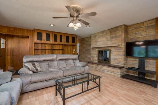 605 N Market Street, Janesville, MN 56048