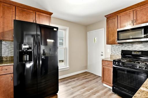 1530 Selby Avenue, Saint Paul, MN 55104