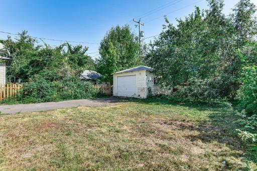 1530 Selby Avenue, Saint Paul, MN 55104