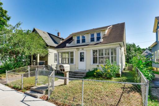 1530 Selby Avenue, Saint Paul, MN 55104