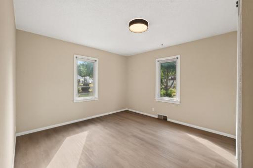 2057 Sherwood Avenue, Saint Paul, MN 55119
