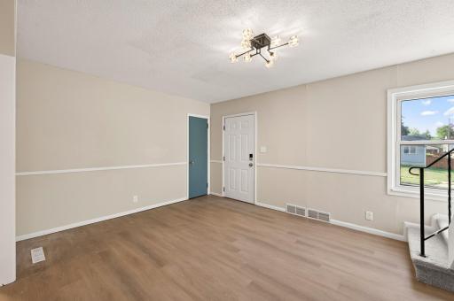 2057 Sherwood Avenue, Saint Paul, MN 55119