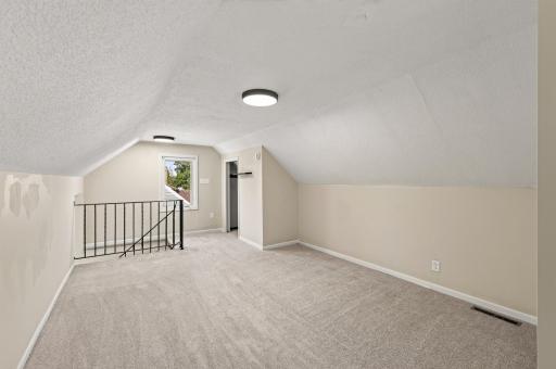 2057 Sherwood Avenue, Saint Paul, MN 55119