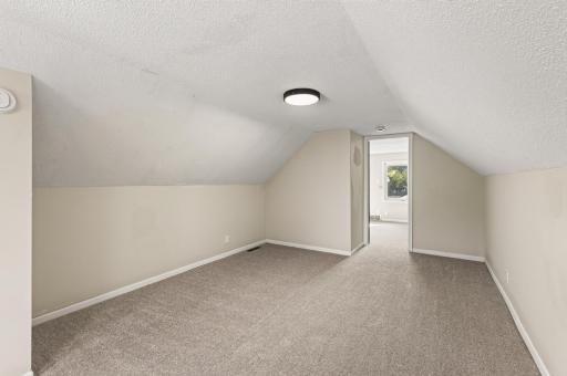 2057 Sherwood Avenue, Saint Paul, MN 55119