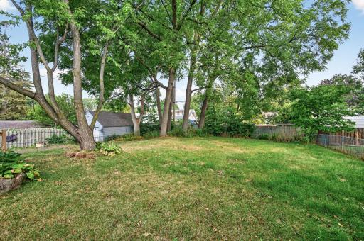 2057 Sherwood Avenue, Saint Paul, MN 55119