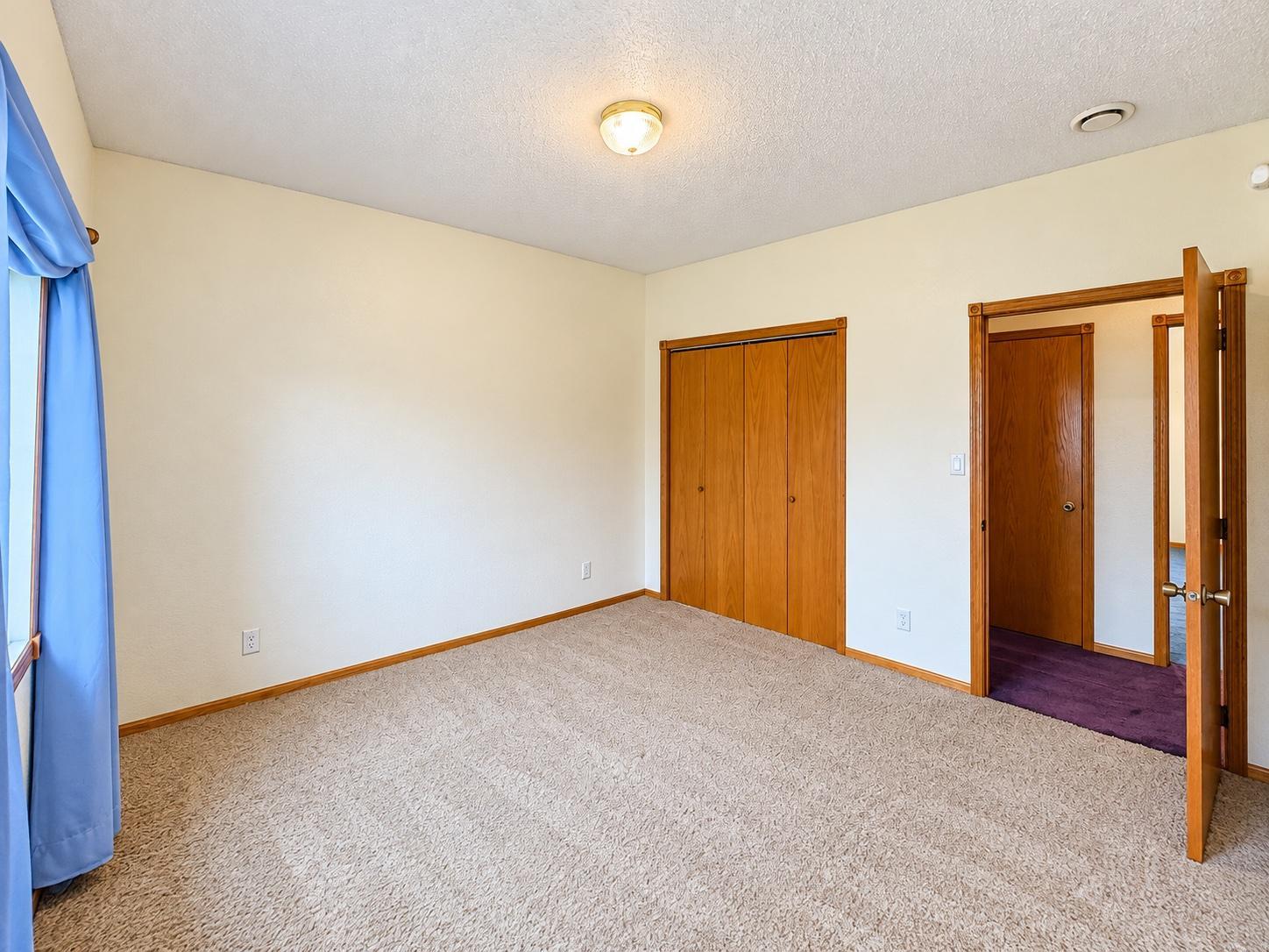 16 Bedroom 3.jpg