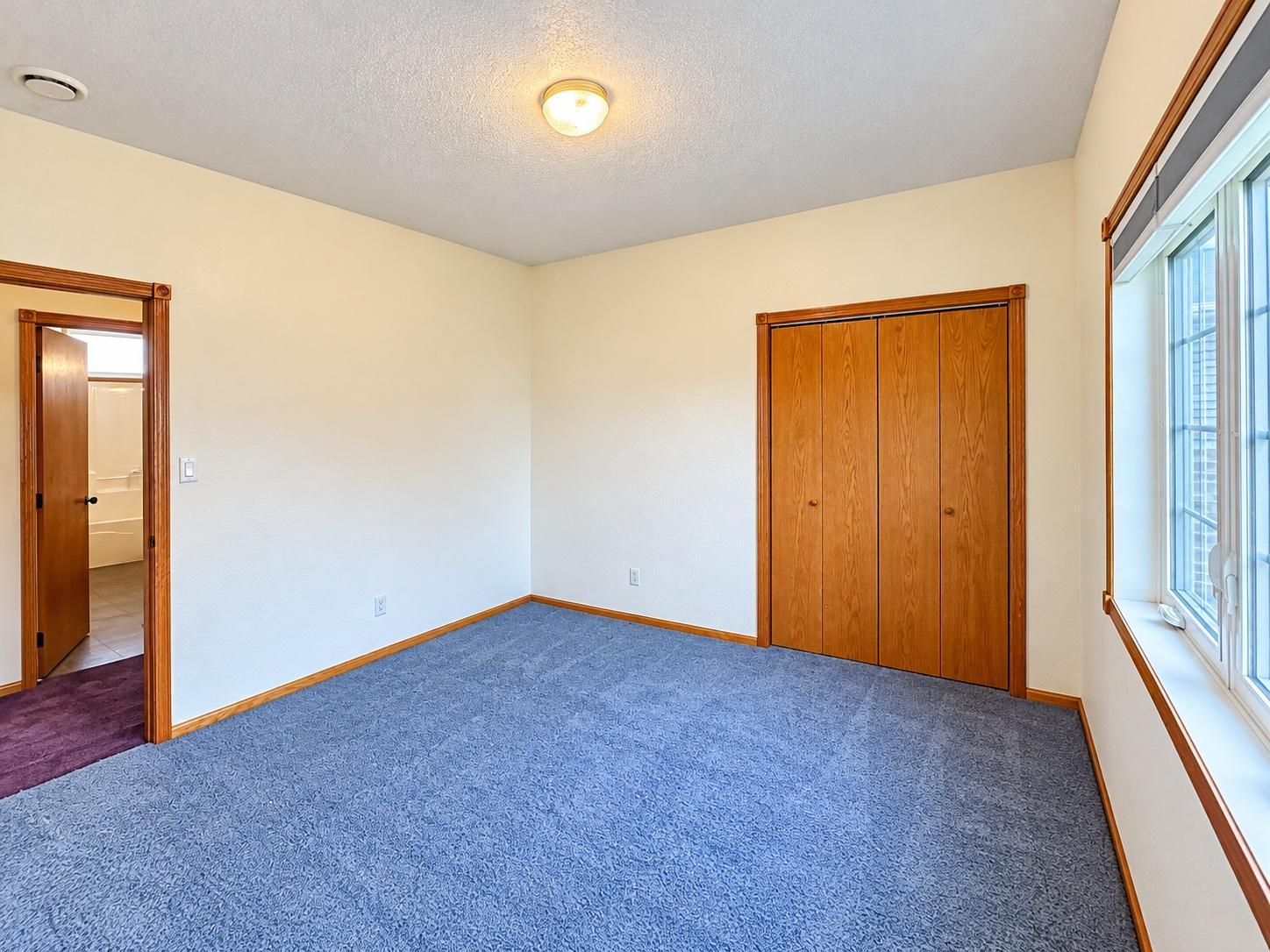 18 Bedroom 4.jpg