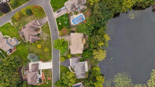 12708 Diamond Drive, Burnsville, MN 55337
