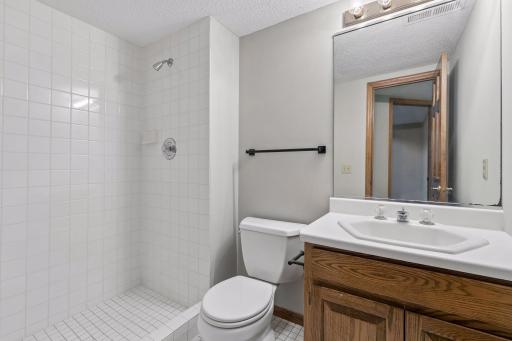 12708 Diamond Drive, Burnsville, MN 55337