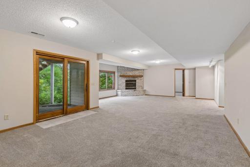 12708 Diamond Drive, Burnsville, MN 55337