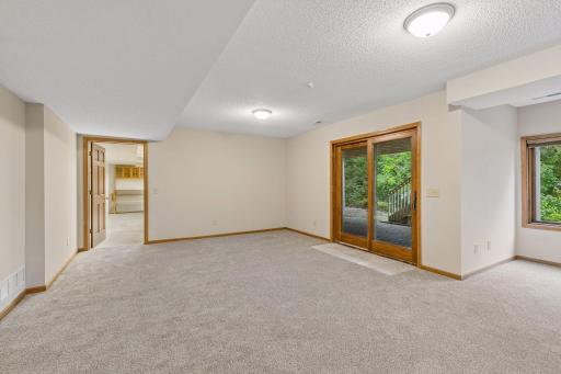 12708 Diamond Drive, Burnsville, MN 55337