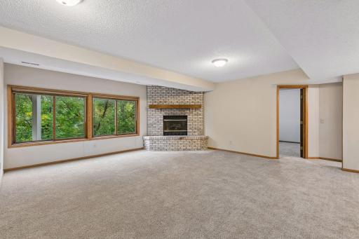 12708 Diamond Drive, Burnsville, MN 55337