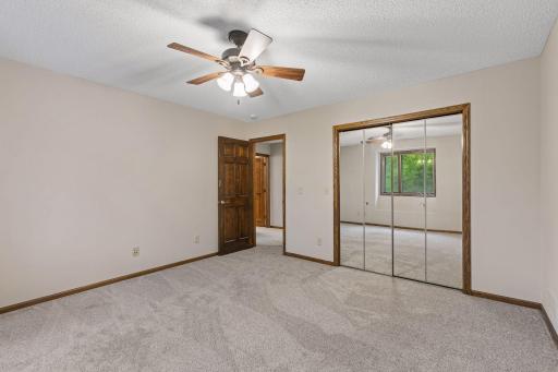 12708 Diamond Drive, Burnsville, MN 55337