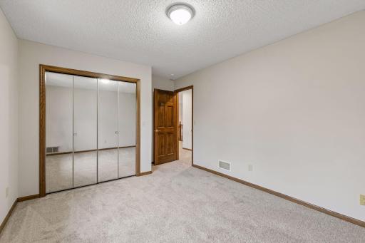 12708 Diamond Drive, Burnsville, MN 55337
