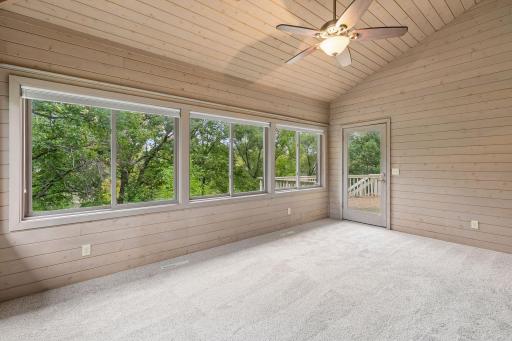 12708 Diamond Drive, Burnsville, MN 55337