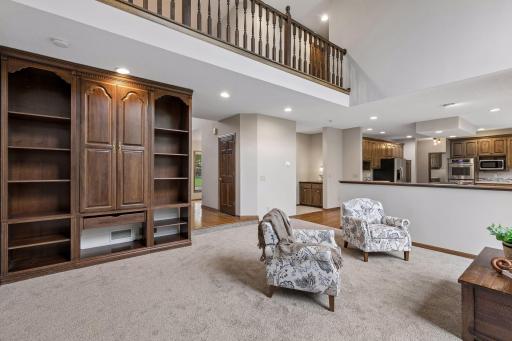 12708 Diamond Drive, Burnsville, MN 55337