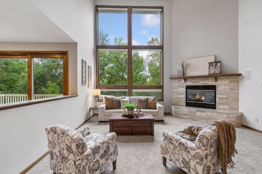 12708 Diamond Drive, Burnsville, MN 55337