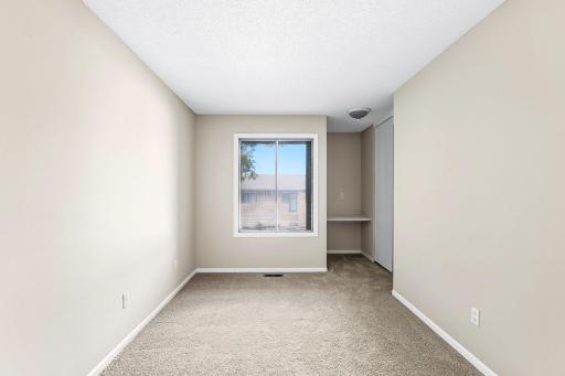1207 Trailwood S, Hopkins, MN 55343