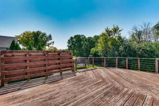 8843 Blackoaks Lane N, Maple Grove, MN 55311