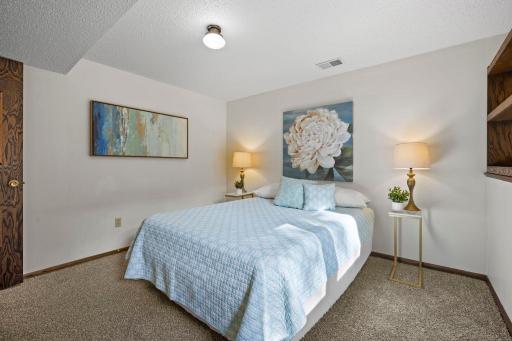 11547 Flintwood Street NW, Coon Rapids, MN 55448