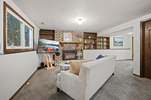 11547 Flintwood Street NW, Coon Rapids, MN 55448