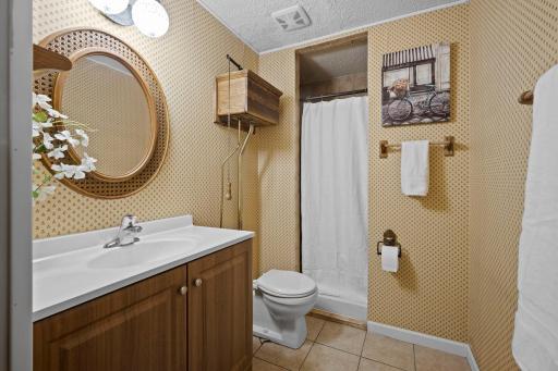 11547 Flintwood Street NW, Coon Rapids, MN 55448