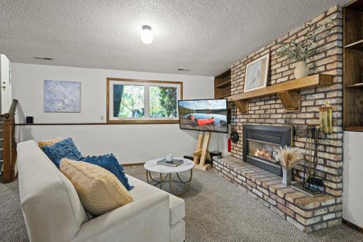 11547 Flintwood Street NW, Coon Rapids, MN 55448