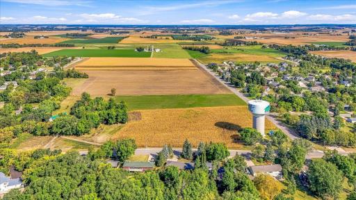 34 5th Street NW, Melrose, MN 56352