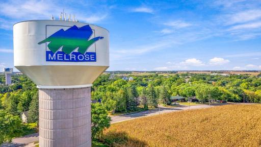 34 5th Street NW, Melrose, MN 56352