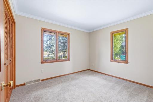 34 5th Street NW, Melrose, MN 56352