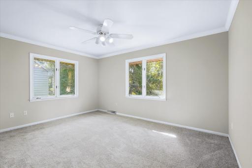 34 5th Street NW, Melrose, MN 56352