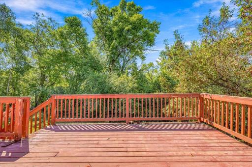 34 5th Street NW, Melrose, MN 56352