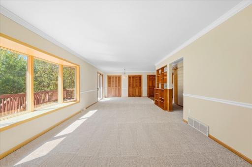 34 5th Street NW, Melrose, MN 56352