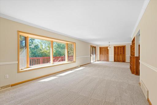 34 5th Street NW, Melrose, MN 56352