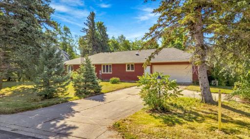 34 5th Street NW, Melrose, MN 56352