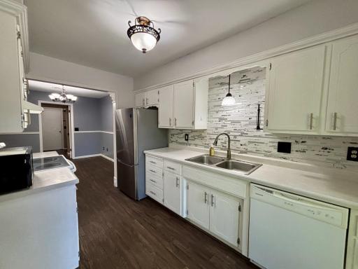 712 Neville Court SE, Rochester, MN 55904