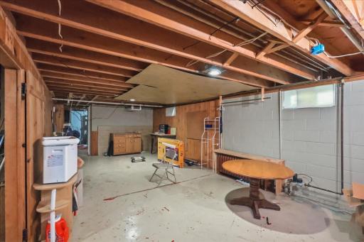 913 9th Street S, Virginia, MN 55792