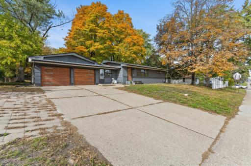 8320 Penn Avenue S, Bloomington, MN 55431