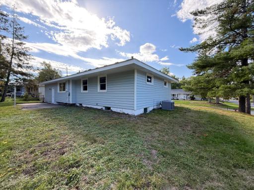 5964 Decatur Avenue N, New Hope, MN 55428