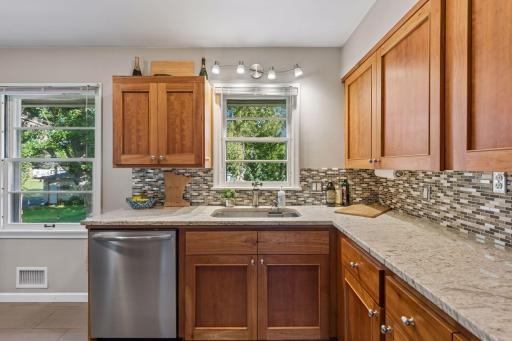 6810 W 24th Street, Saint Louis Park, MN 55426