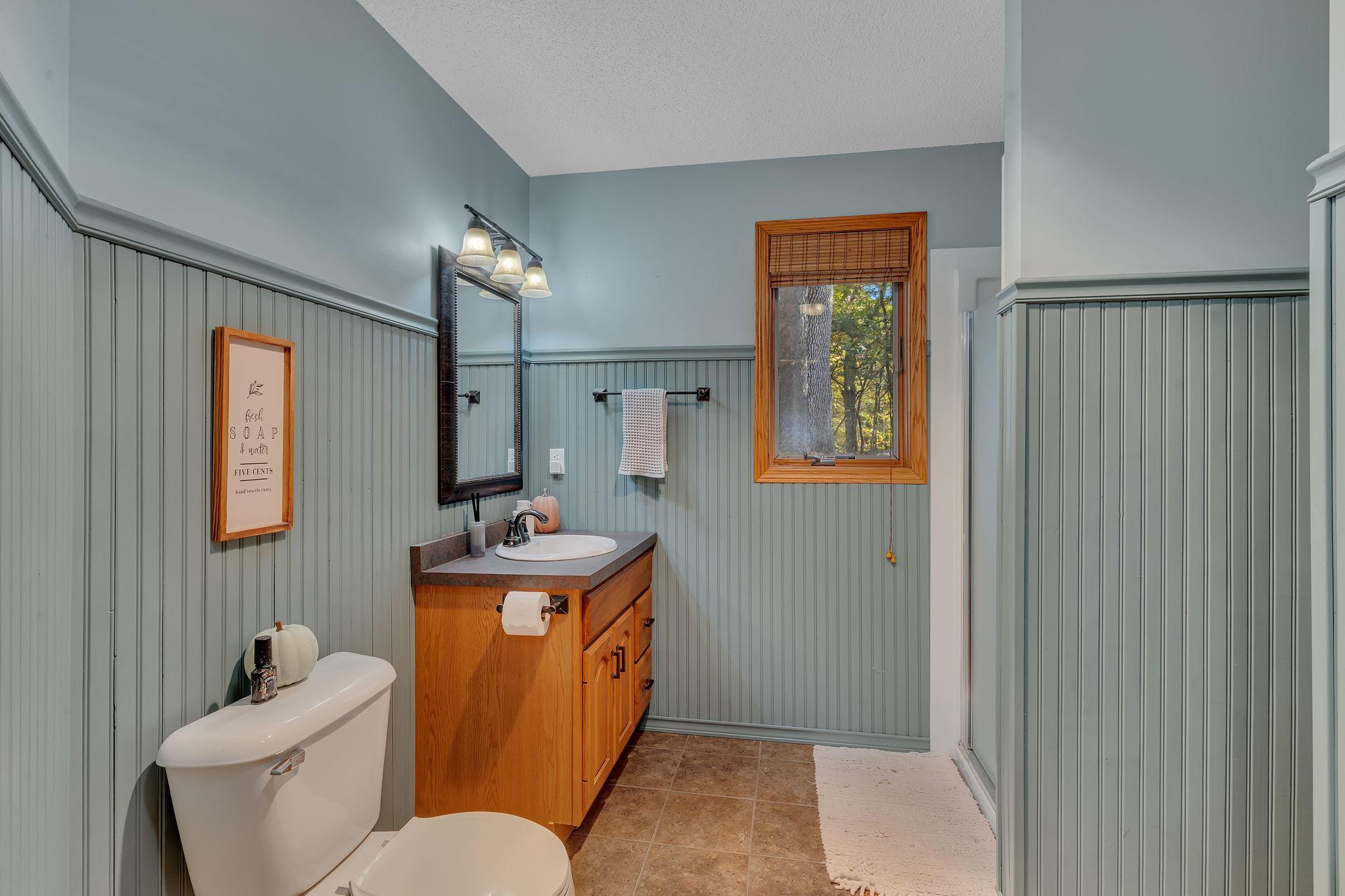 Lower level 3/4 bath!