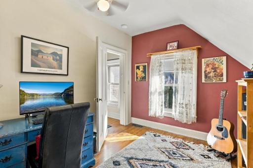212 6th Street E, Northfield, MN 55057