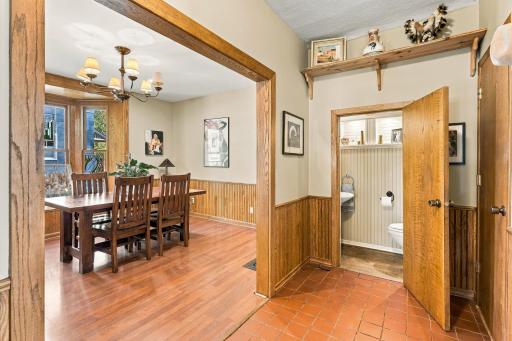 212 6th Street E, Northfield, MN 55057