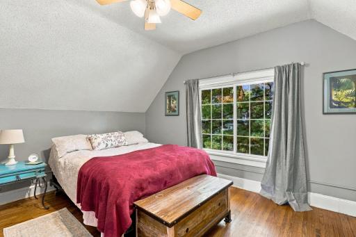 212 6th Street E, Northfield, MN 55057
