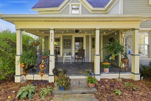 212 6th Street E, Northfield, MN 55057