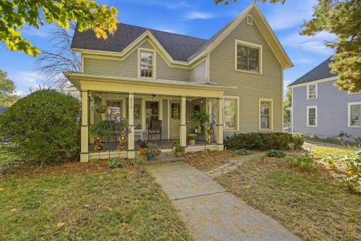 212 6th Street E, Northfield, MN 55057