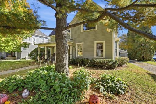 212 6th Street E, Northfield, MN 55057