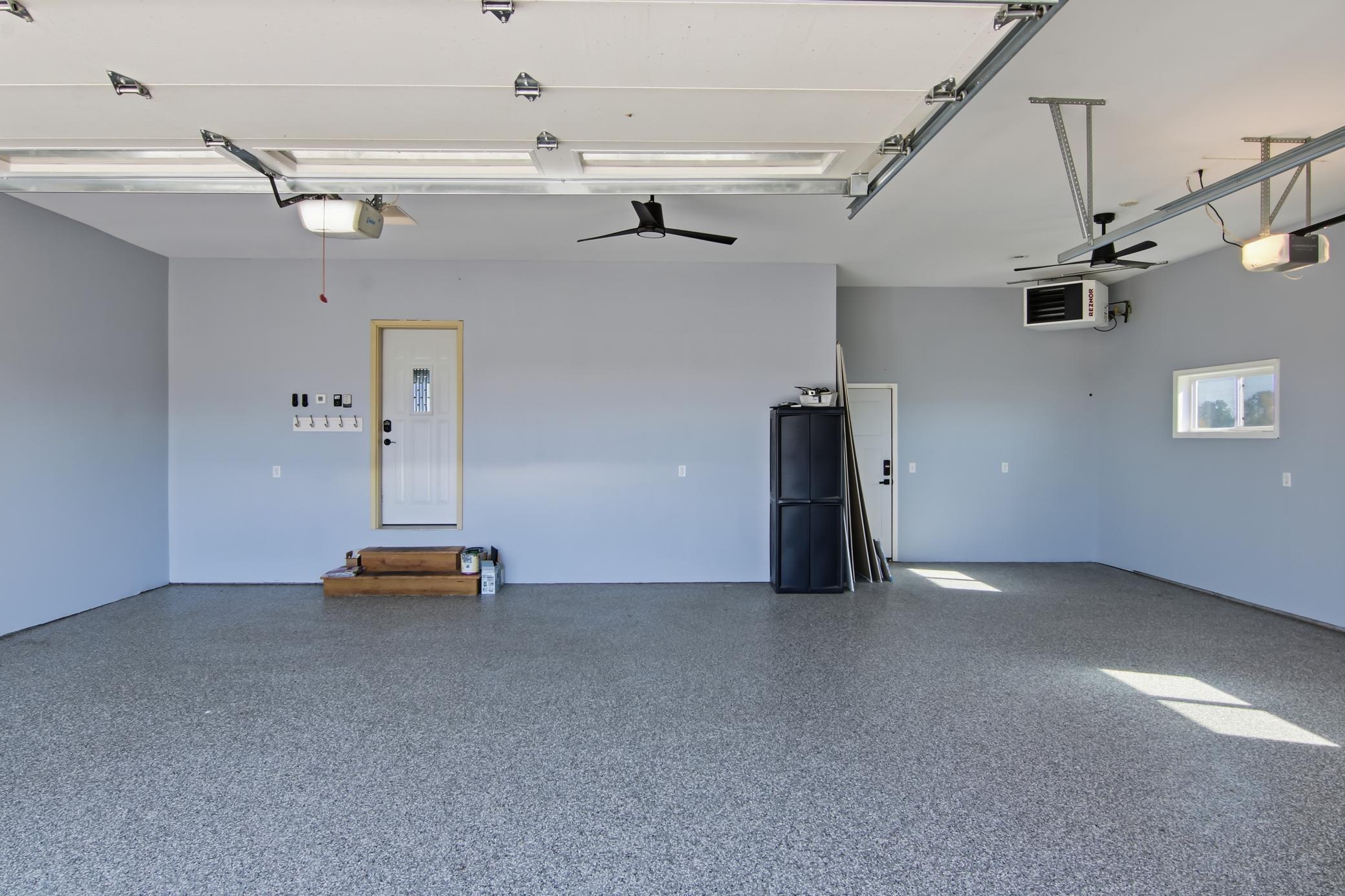 Triple Garage Heated an Finished